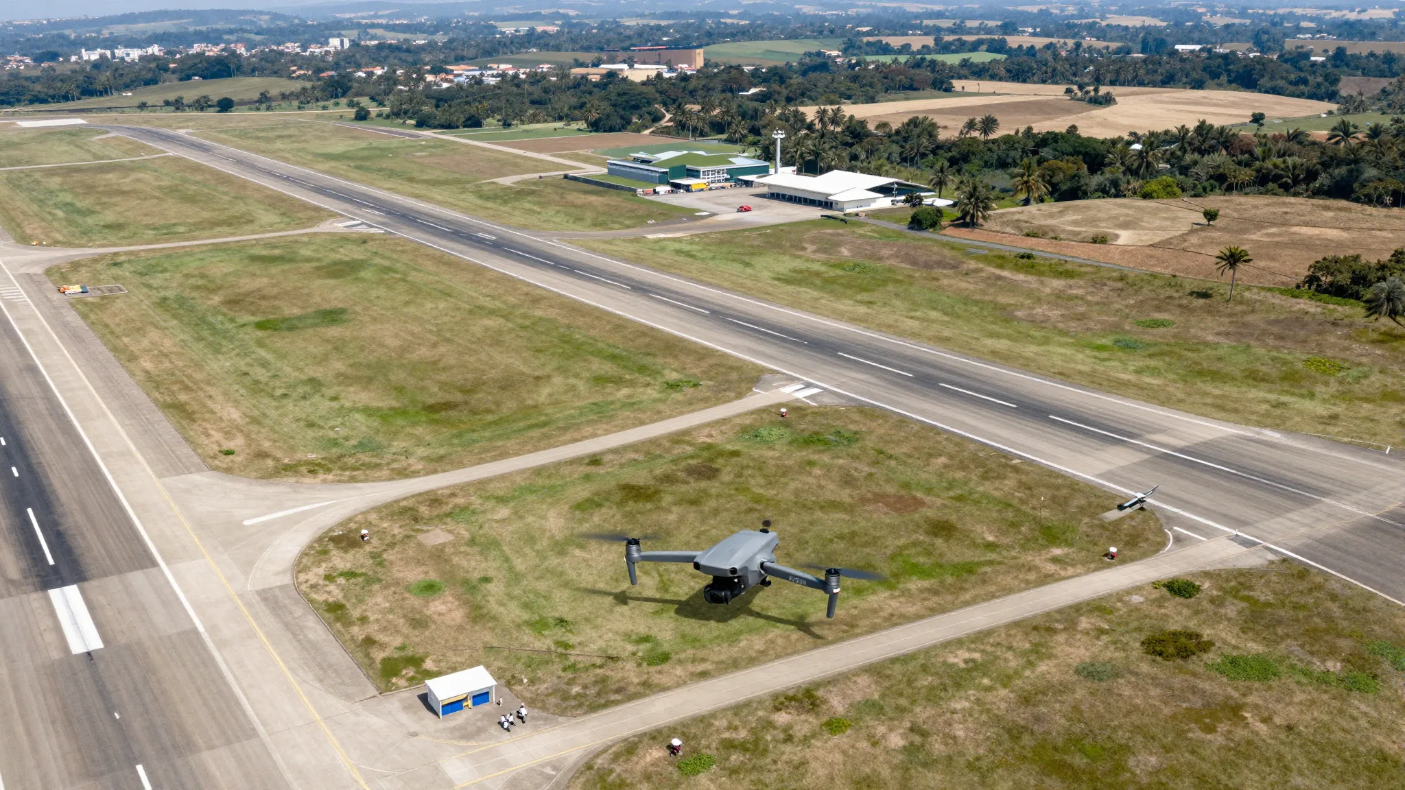 Vista aérea de área próxima a um aeroporto