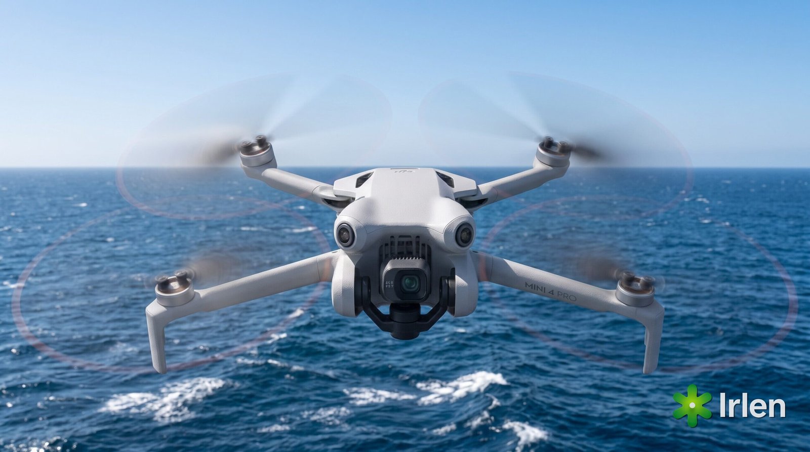 Drone DJI Mini 4 Pro sobrevoando o mar com segurança