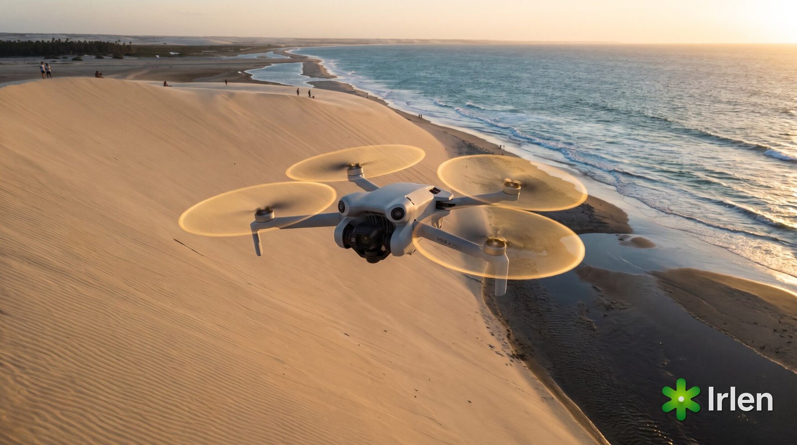 Drone DJI Mini 4 Pro sobrevoando as dunas de Jericoacoara