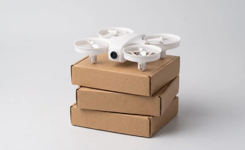 Drone da Shopee, do Temu e do AliExpress: o que a Anatel apreende, o que a alfândega trava e o que acontece se você voar (2026)