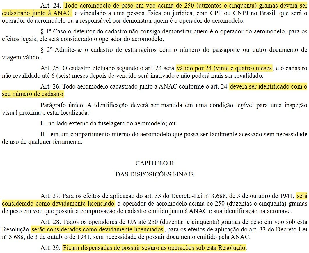 Trecho da Resolução ANAC 806/2026 com os arts. 24 a 29 destacados: cadastro do aeromodelo acima de 250 g, 24 meses, identificação e dispensa de seguro