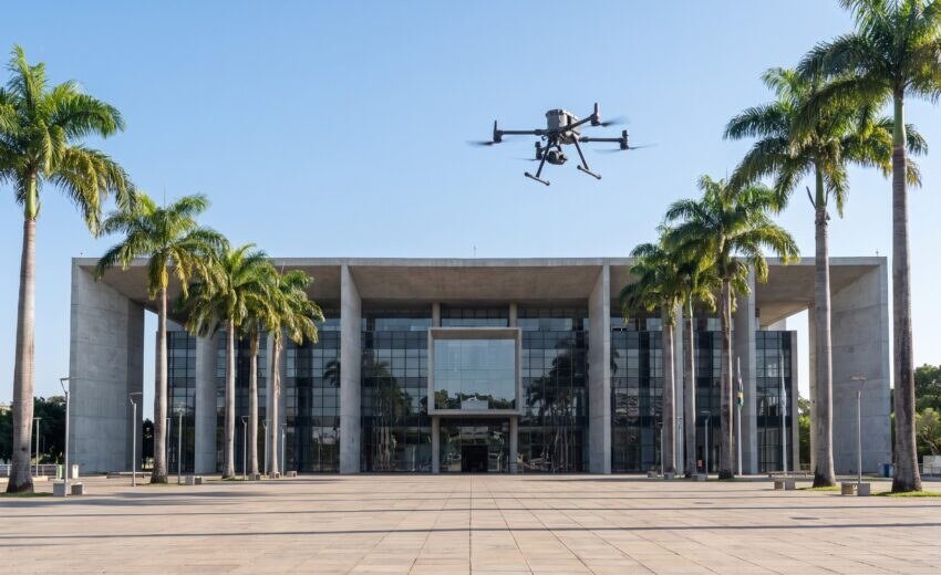 O que a licitação exige de quem presta serviço com drone? Os documentos que 108 editais pedem, contados um a um (2026)